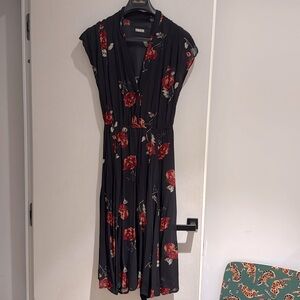 REFORMATION Black Floral Renatta V-Neck Midi Dress, Size Medium - Worn Once
